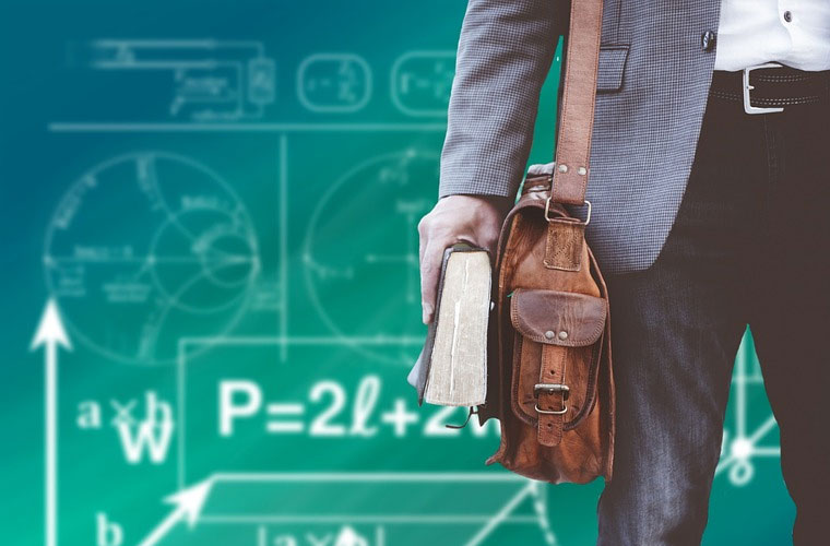 丽江市祥和中学（附设职高班）各专业收费