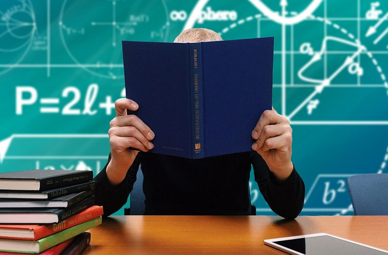 重庆市龙门浩职业中学校专业收费标准